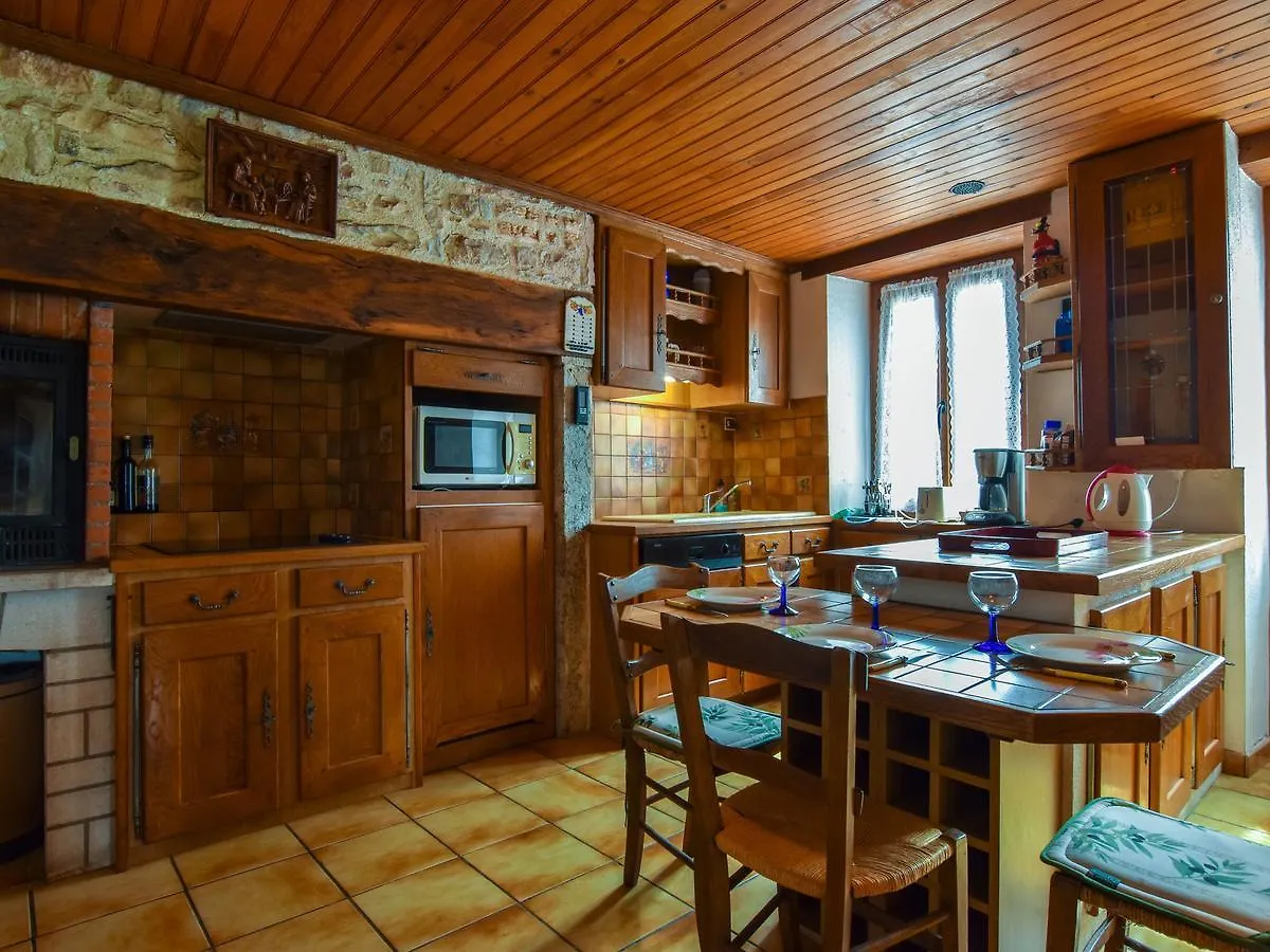 Holiday Home 1Km From The Gouffre De Padirac Francia